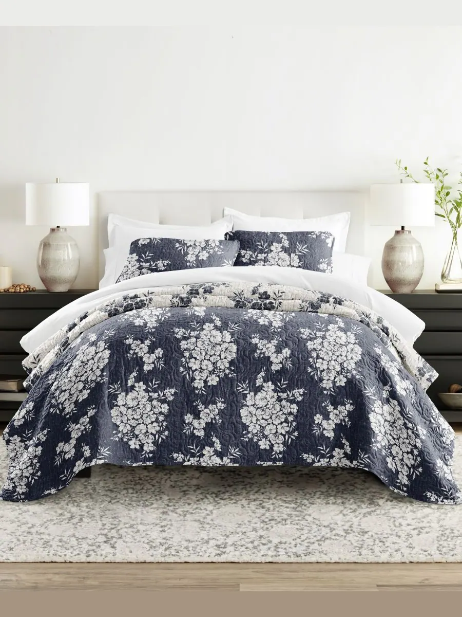 Двусторонний комплект постельного белья Distressed Bouquet из 3 предметов, размер Full/Queen ienjoy — изображение 1 из 10