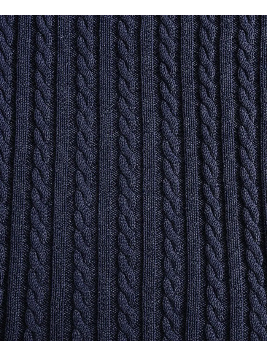 Плед из однотонной хлопковой вязки с косами, 70 x 50 дюймов Tommy Hilfiger — изображение 3 из 6, синий