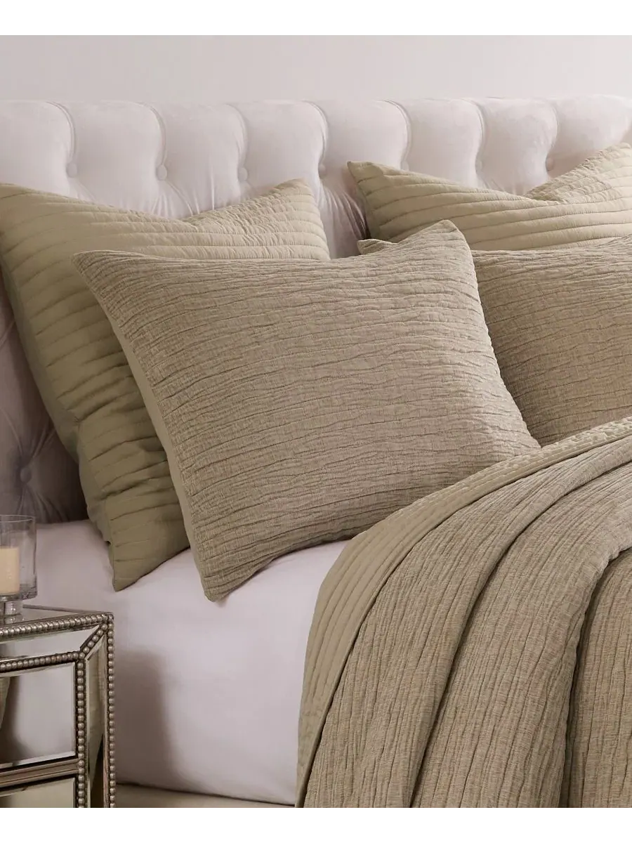 Наволочка для подушки Velvet Crush King Greenland Home Fashions — изображение 4 из 4, хаки