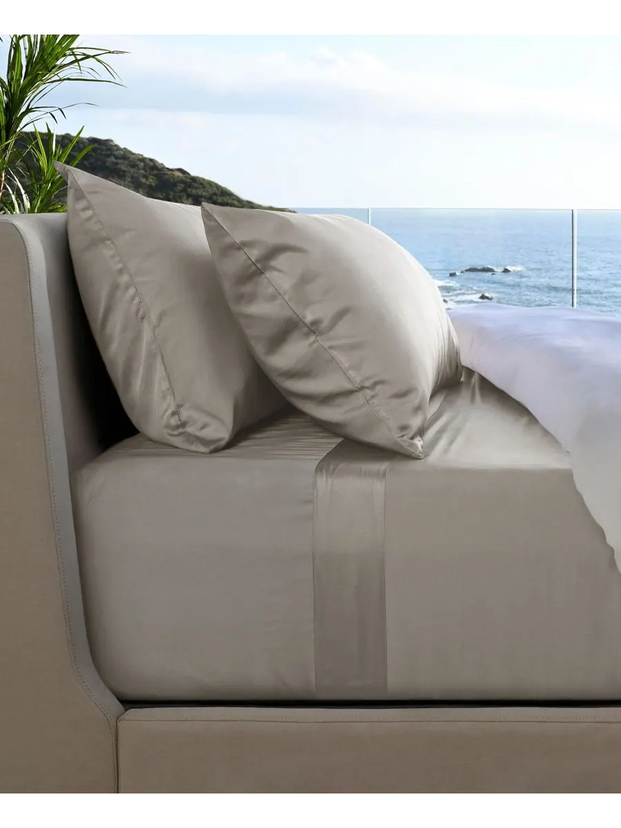 Комплект постельного белья Resort Sateen из терморегулирующей вискозы, 4 предмета Cariloha — изображение 1 из 8, серый