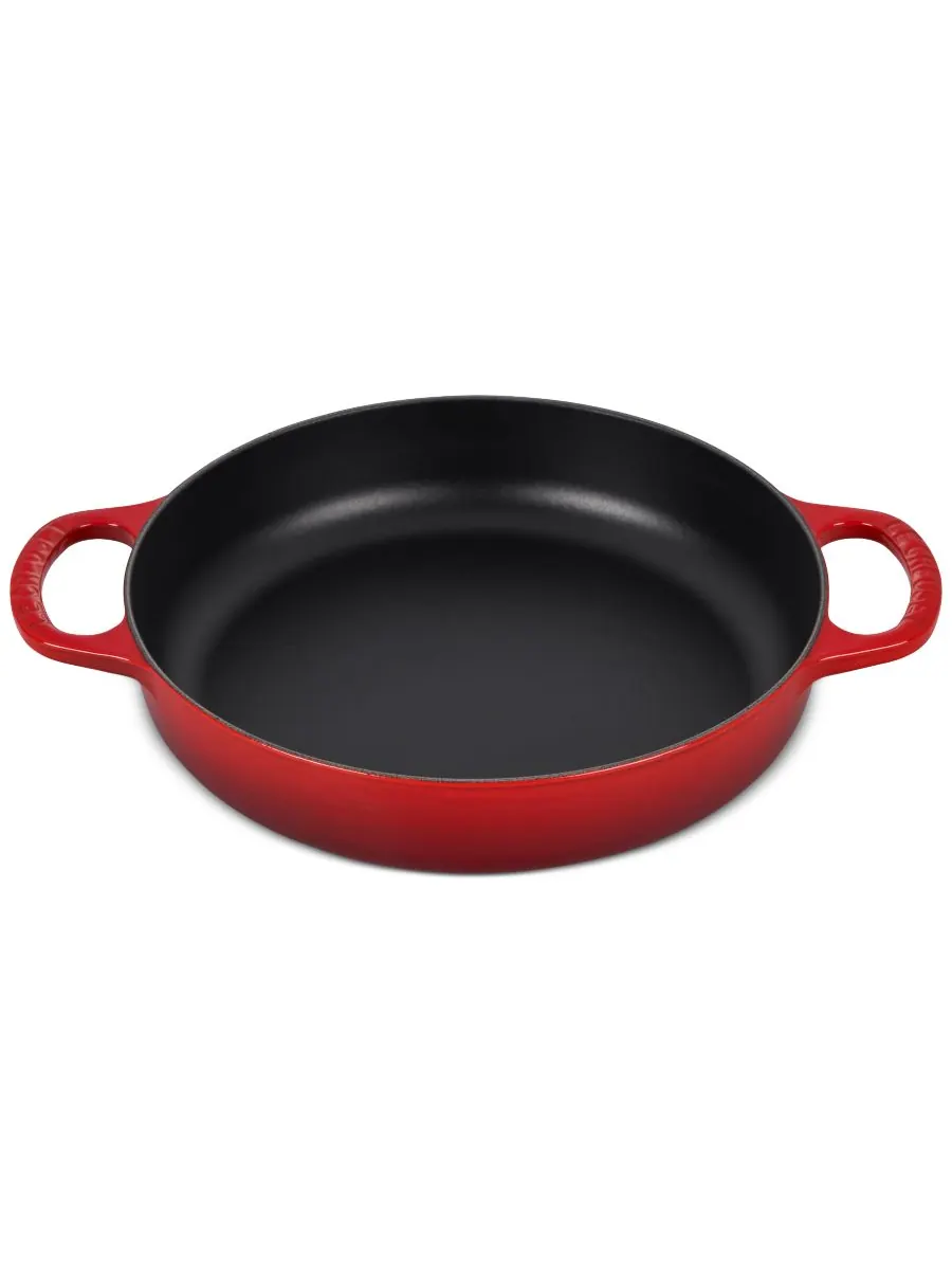 Сотейник чугунный Le Creuset Signature Everyday Pan, 3,2 л, 28 см — изображение 1 из 5, красный