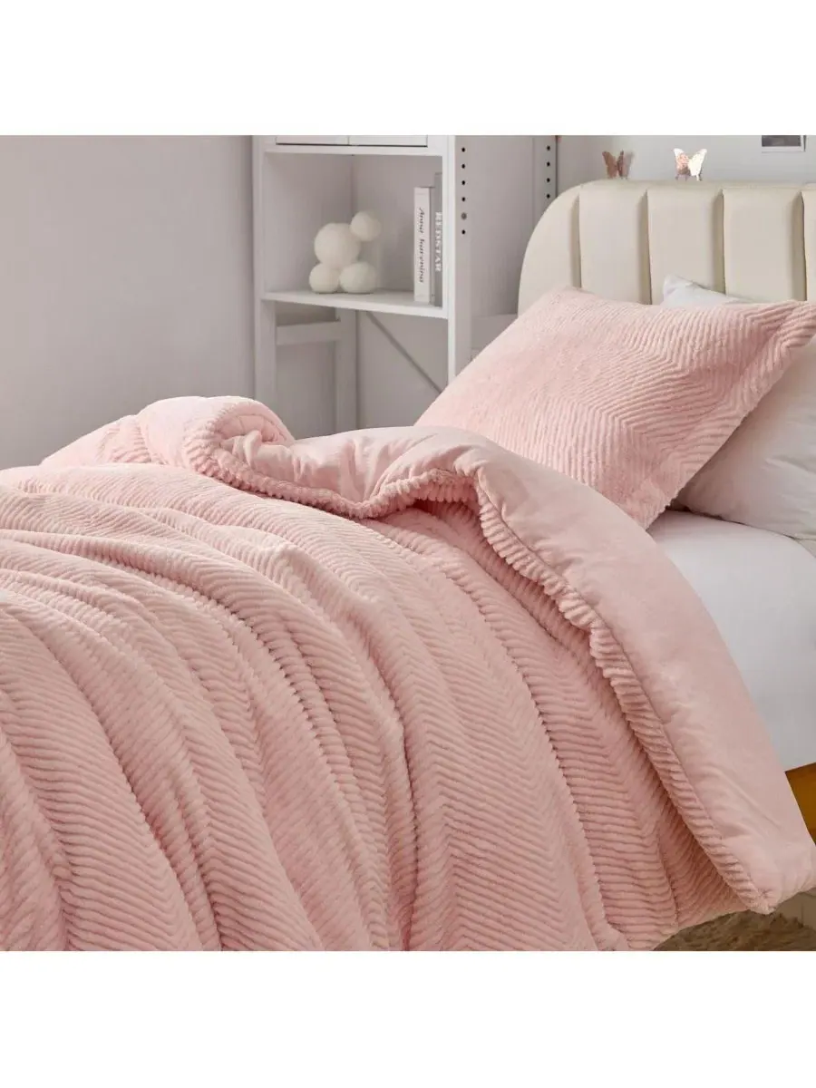 Комплект одеял Peak of Cozy Oversized Coma Inducer — изображение 2 из 4, розовый