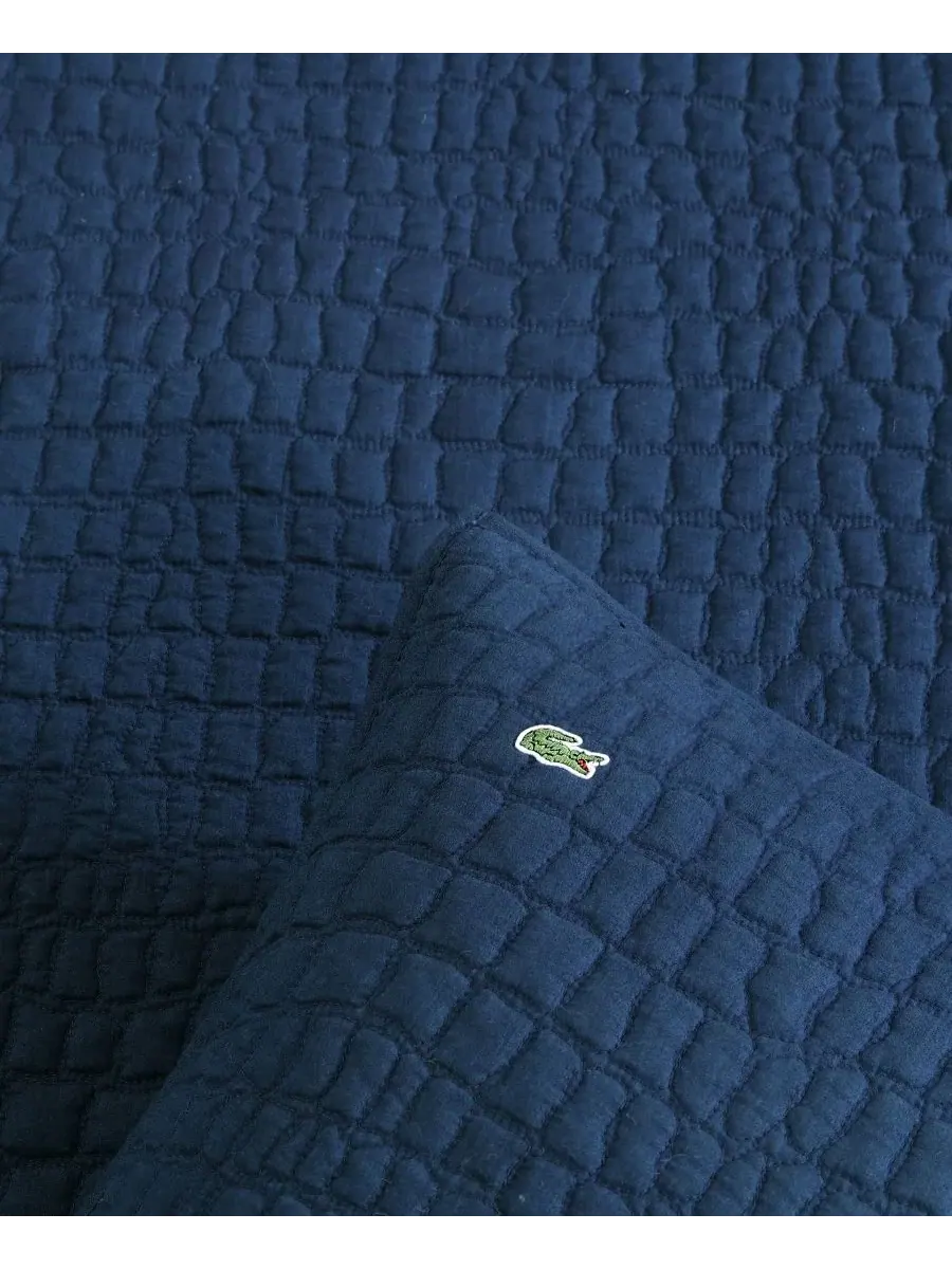 Комплект стеганого одеяла с наволочкой, размер Twin, с узором Croc Scale Lacoste Home — изображение 4 из 7, темно-синий