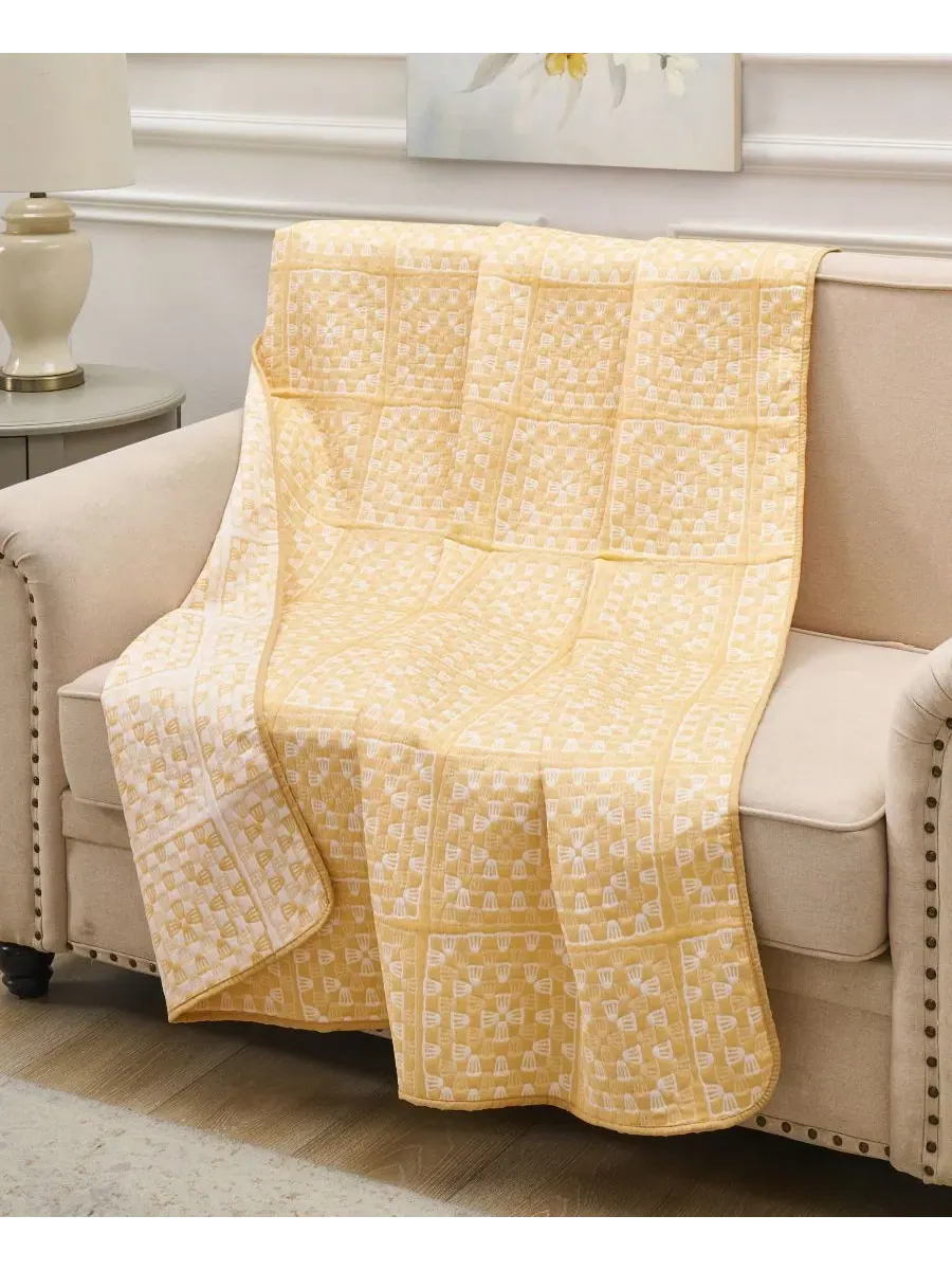 Двусторонний жаккардовый плед «Бабушкины квадраты», 127 x 152 см Greenland Home Fashions — изображение 2 из 7, золото
