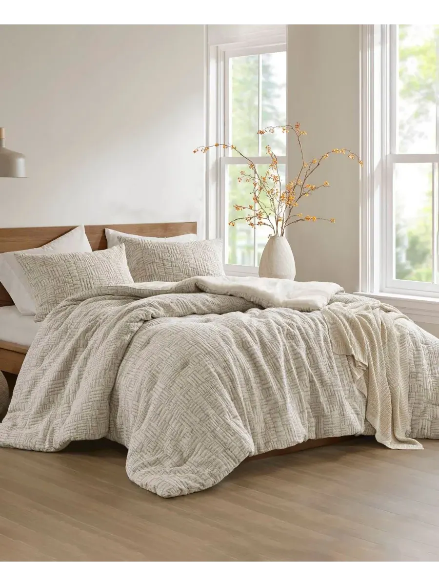 Комплект стеганого покрывала Harper Oversized Matelasse, 3 предмета, King/California King Croscill — изображение 2 из 9