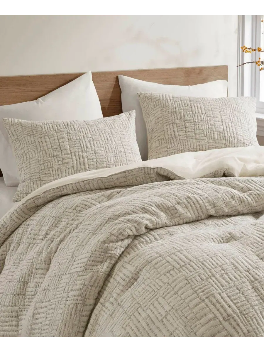 Комплект стеганого покрывала Harper Oversized Matelasse, 3 предмета, King/California King Croscill — изображение 3 из 9