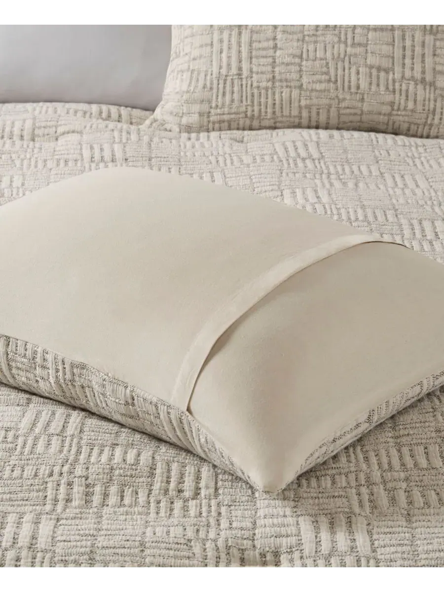 Комплект стеганого покрывала Harper Oversized Matelasse, 3 предмета, King/California King Croscill — изображение 5 из 9