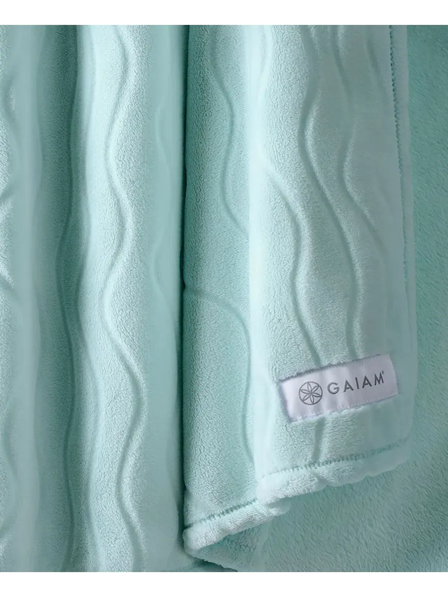 Плед из полиэстера Velvetloft Ultra-Soft Plush Throw Gaiam — изображение 3 из 3, бледный голубой