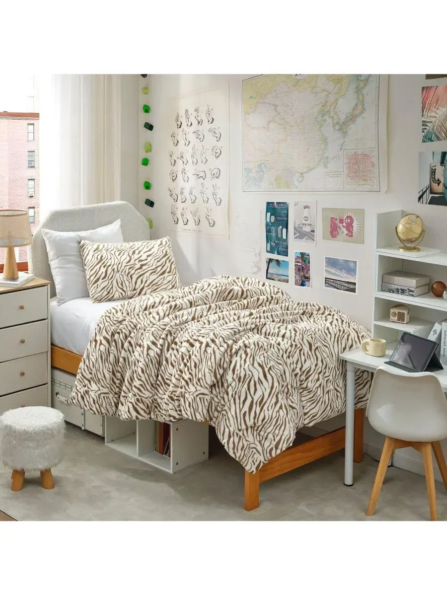 Уютный комплект постельного белья Serengeti Oversized Comforter Set Coma Inducer, Giraffe