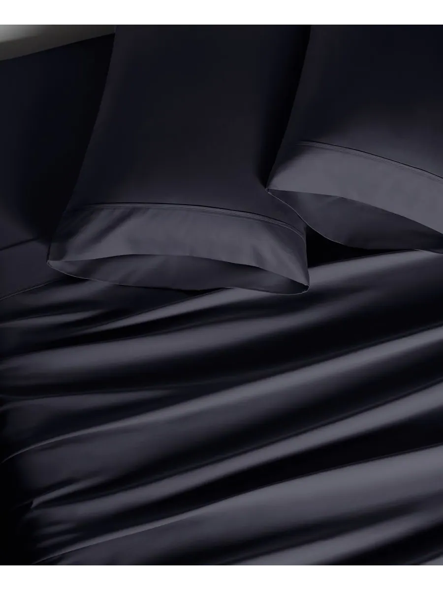 Комплект из двух наволочек Luxe из 100% египетского хлопка с плотностью 700 нитей, стандартный — изображение 2 из 4, черный