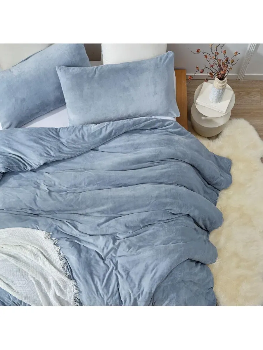 Комплект стеганого одеяла-комы Near Suffocation Oversized Comforter Set Coma Inducer — изображение 2 из 4, карьерный