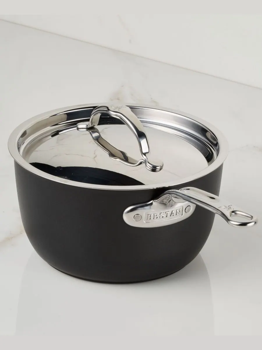 Ковш с крышкой Hestan TITUM Fusion Nonstick, 2,8 л — изображение 3 из 4, черный серебристый