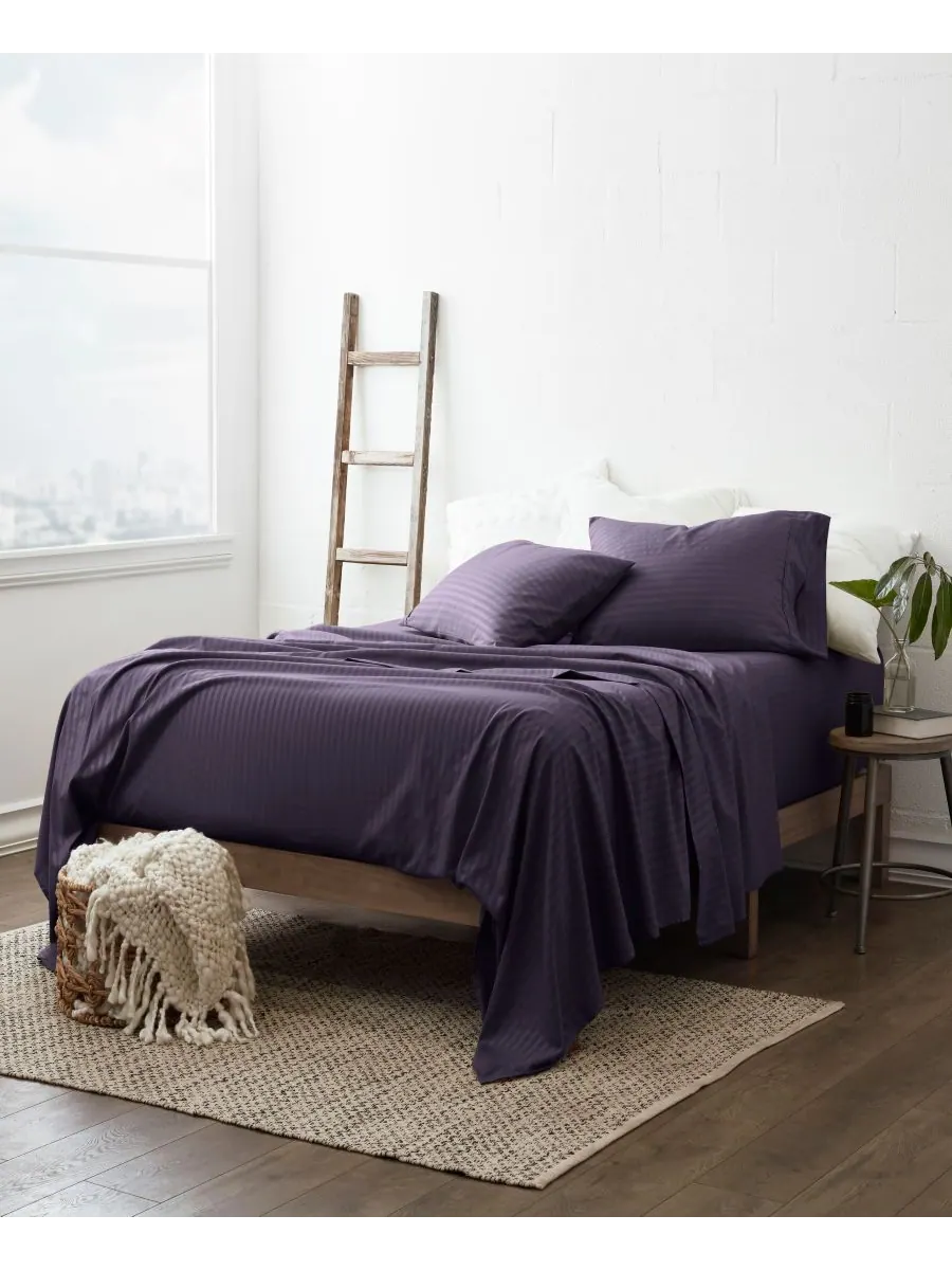 Комплект постельного белья Expressed In Embossed Striped из 3 предметов, размер Twin Ienjoy Home — изображение 3 из 10