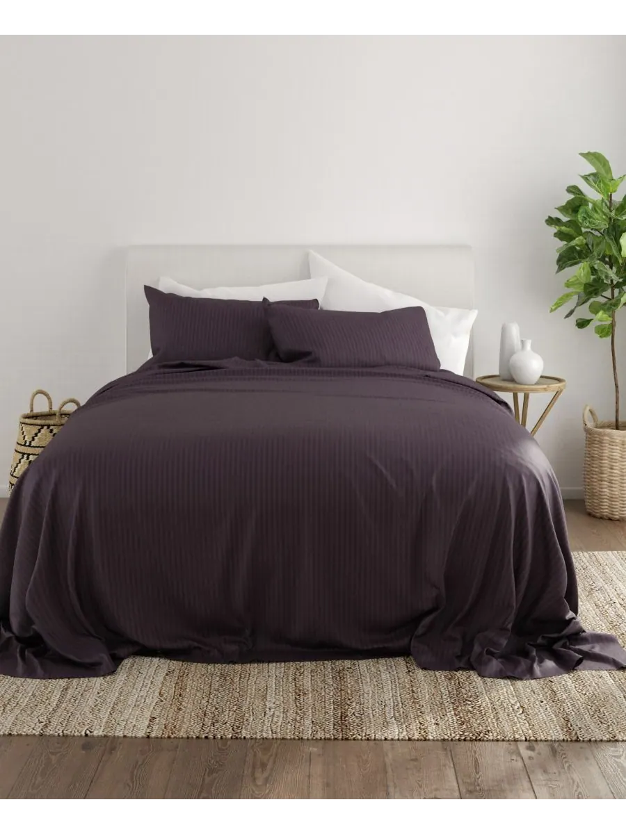 Комплект постельного белья Expressed In Embossed Striped из 4 предметов, размер Queen Ienjoy Home — изображение 9 из 10