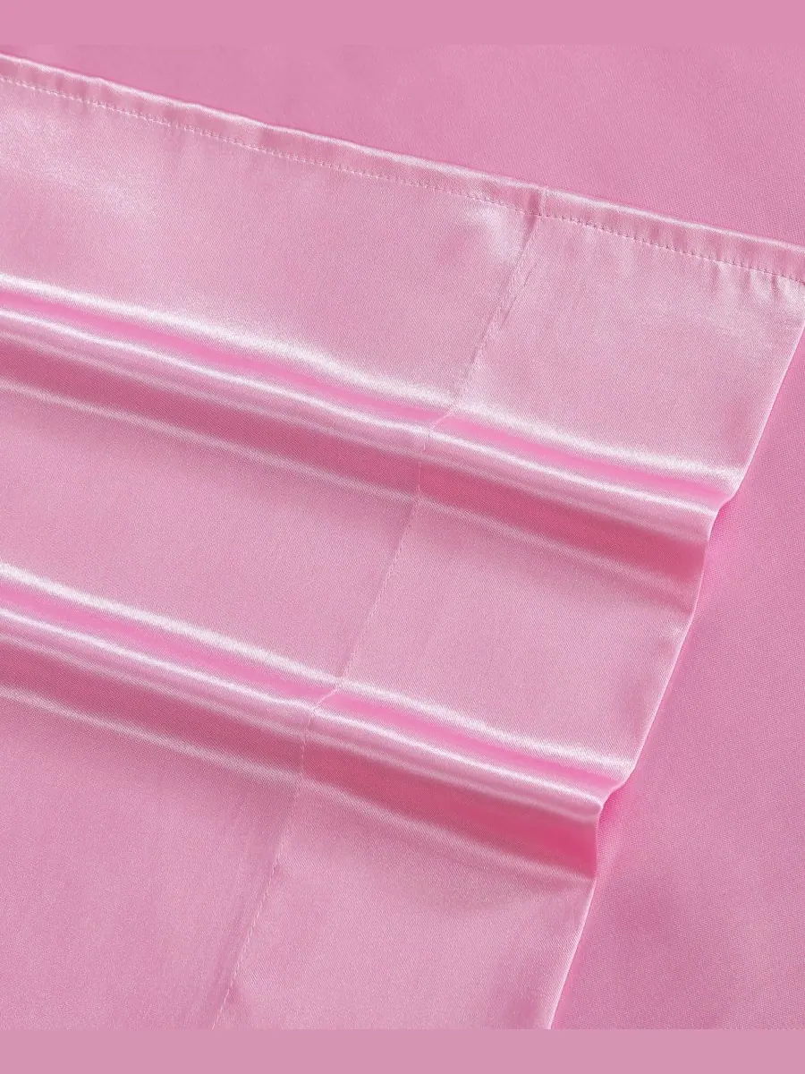 Комплект постельного белья из 3 предметов, однотонный атлас, размер Twin XL Betsey Johnson — изображение 4 из 6, розовый