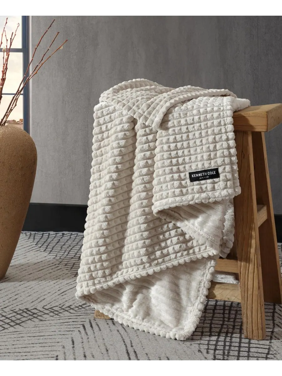 Однотонный плюшевый плед с жаккардовым узором, 60 x 50 дюймов Kenneth Cole New York — изображение 6 из 9, льняной
