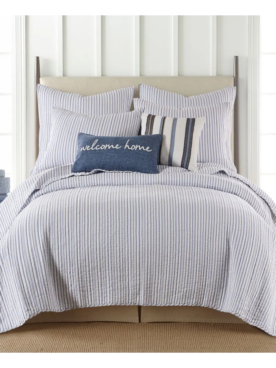 Комплект из двух наволочек Tobago Stripe, европейский стиль Levtex, Blue, European Sham Set — изображение 3 из 3, синий