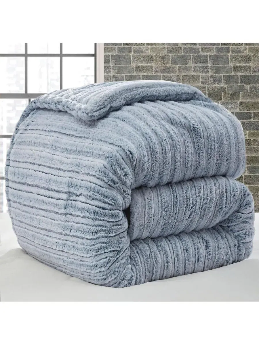 Комплект стеганого одеяла с плюшем, Oversized Comforter Set Coma Inducer — изображение 6 из 6, темно-синий