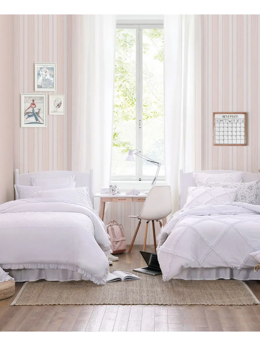 Комплект постельного белья Norah из 3 предметов, микрофибра, размер King Laura Ashley — изображение 8 из 8, белый