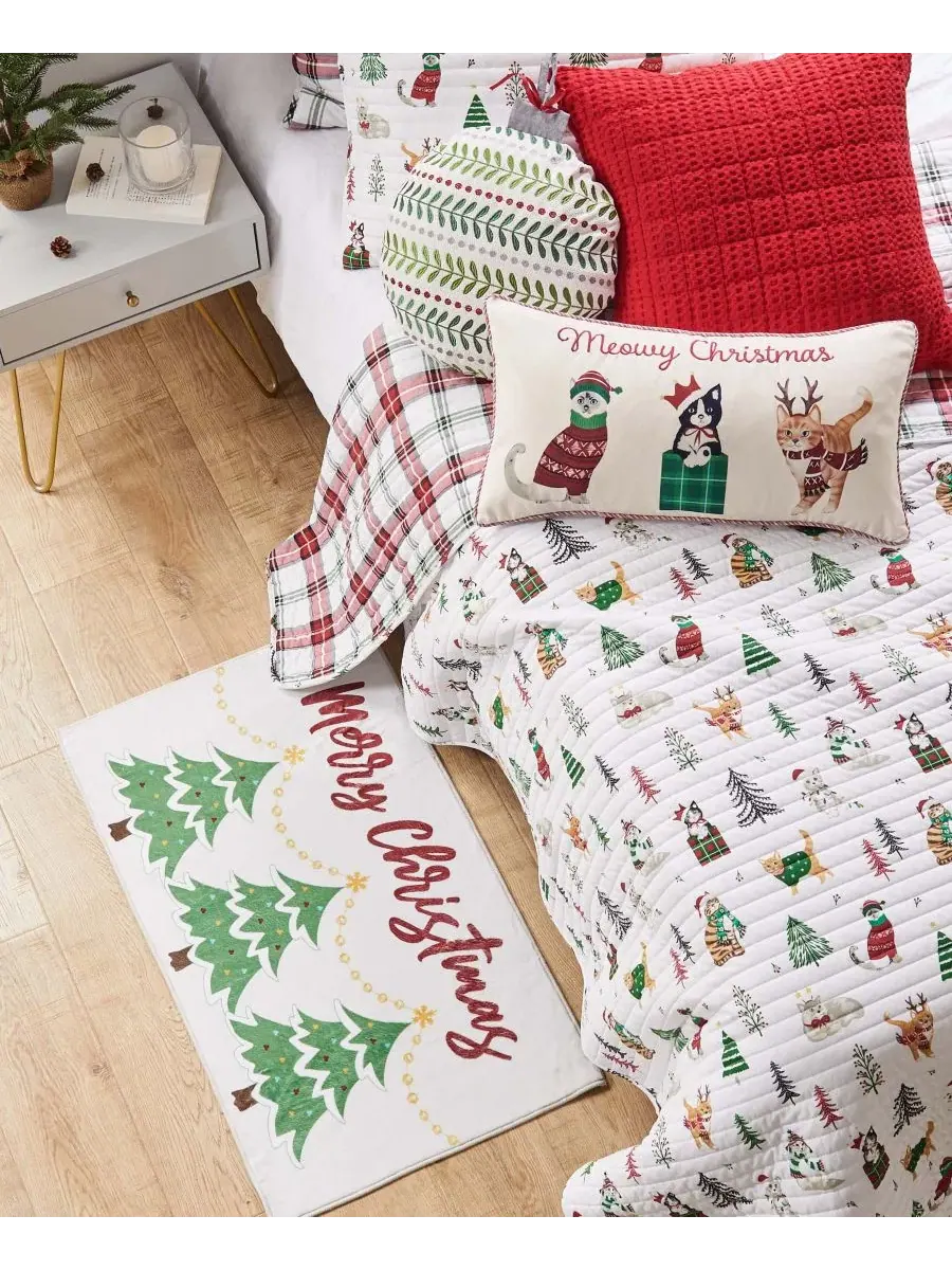 Комплект стеганого покрывала с наволочкой Meowy Christmas Reversible, Twin/Twin XL Levtex Home — изображение 5 из 7, белый