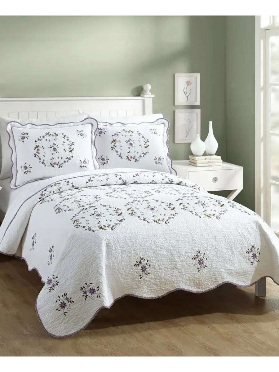Комплект стеганого покрывала Gwen Floral Embroidered 3-Piece Modern Heirloom — белый