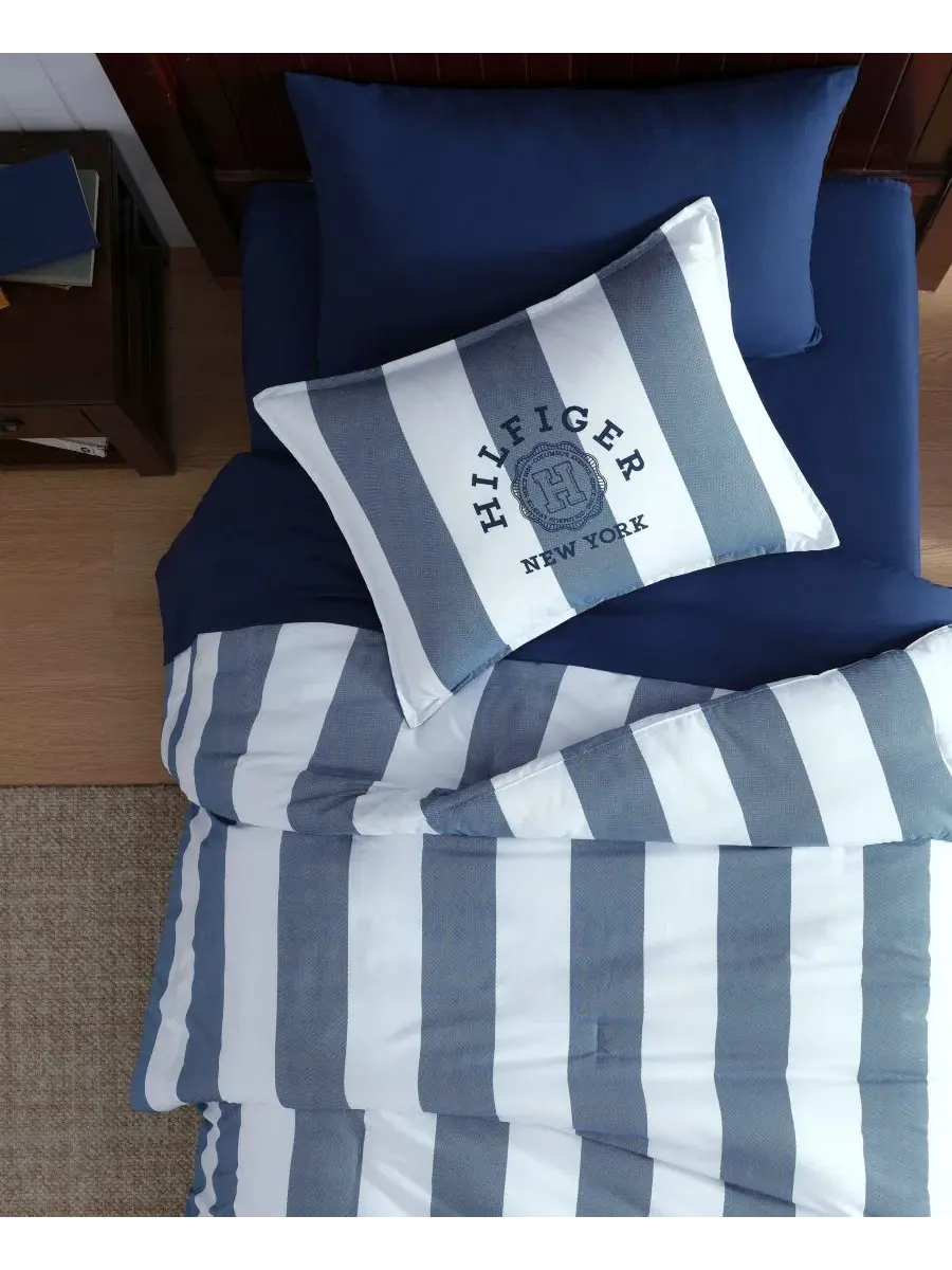Комплект стеганого одеяла Berkeley Stripe Tommy Hilfiger — изображение 2 из 7, белый глубокий синий