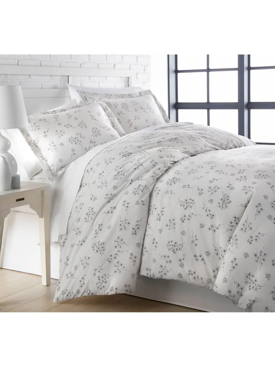 Комплект постельного белья Sweet Florals из 3 предметов, ультрамягкий, размер King/California King — изображение 1 из 1