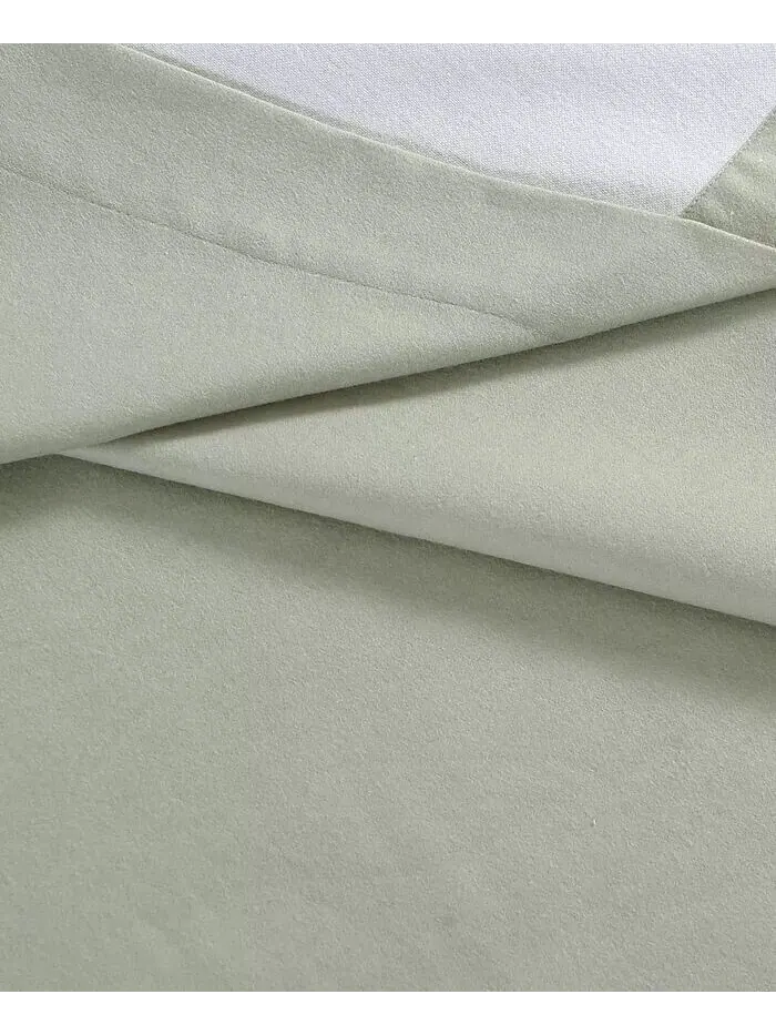 Комплекты простыней из твердой фланелевой ткани из 100% хлопка с начесом Eddie Bauer — изображение 3 из 6, зеленый