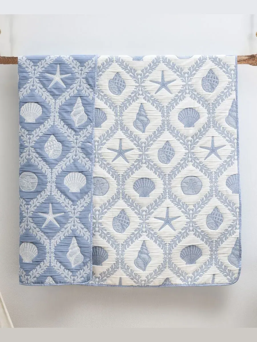 Двусторонний жаккардовый плед Laguna Matelasse, 127 x 152 см Greenland Home Fashions — изображение 3 из 7, шамбре