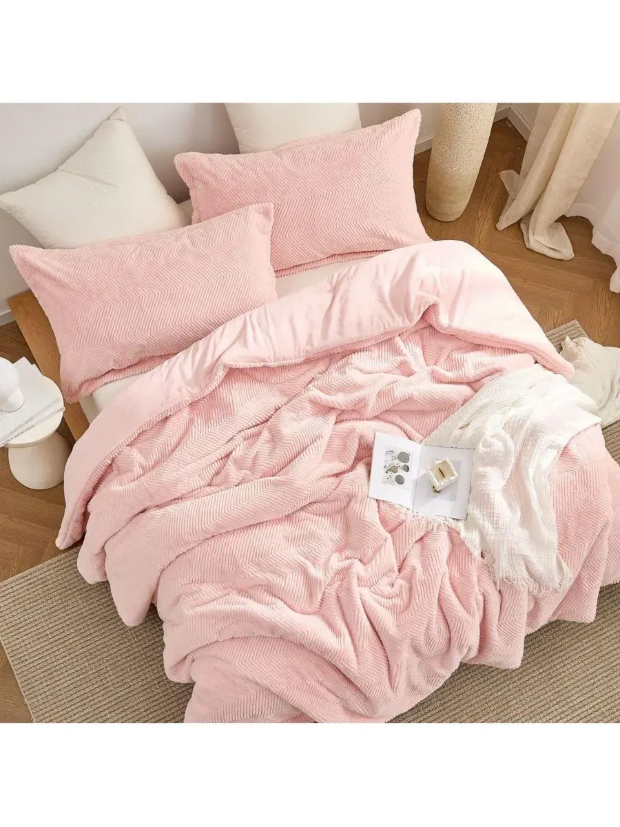 Комплект одеял Peak of Cozy Oversized Coma Inducer — изображение 4 из 4, розовый