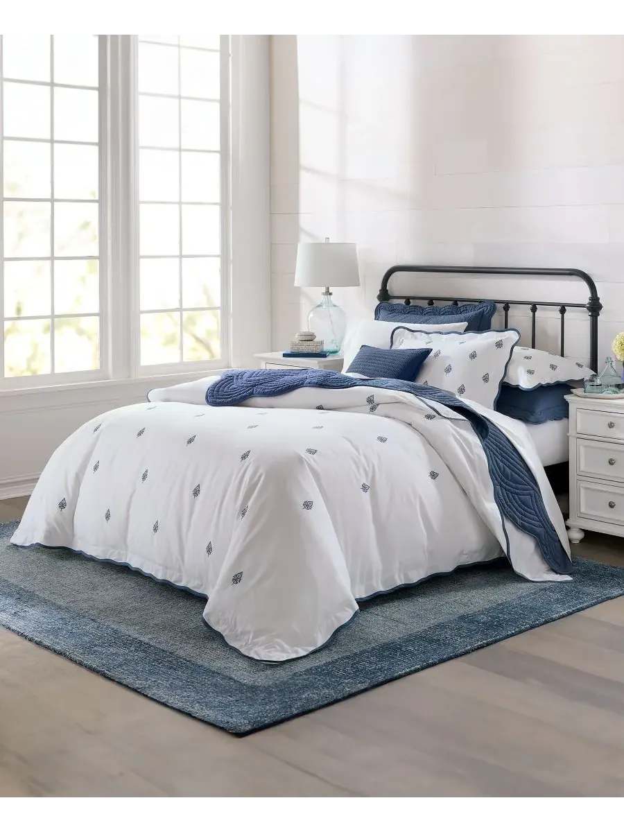 Комплект постельного белья Irving Embroidery из 3 предметов, размер Full/Queen Charter Club — изображение 7 из 10, синий