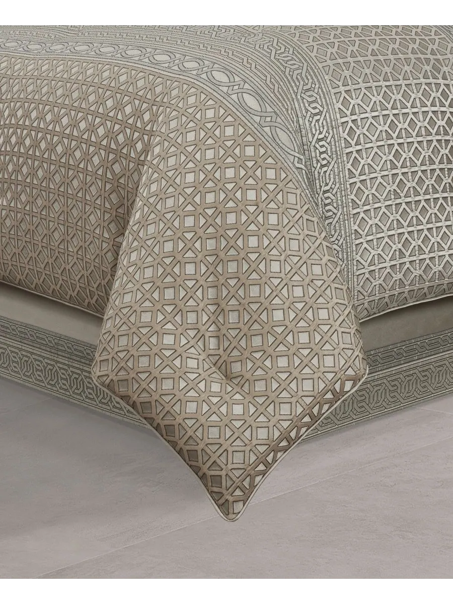 Комплект постельного белья Alaro с тиснением, 4 предмета, размер Queen J Queen New York — изображение 3 из 5, голубой