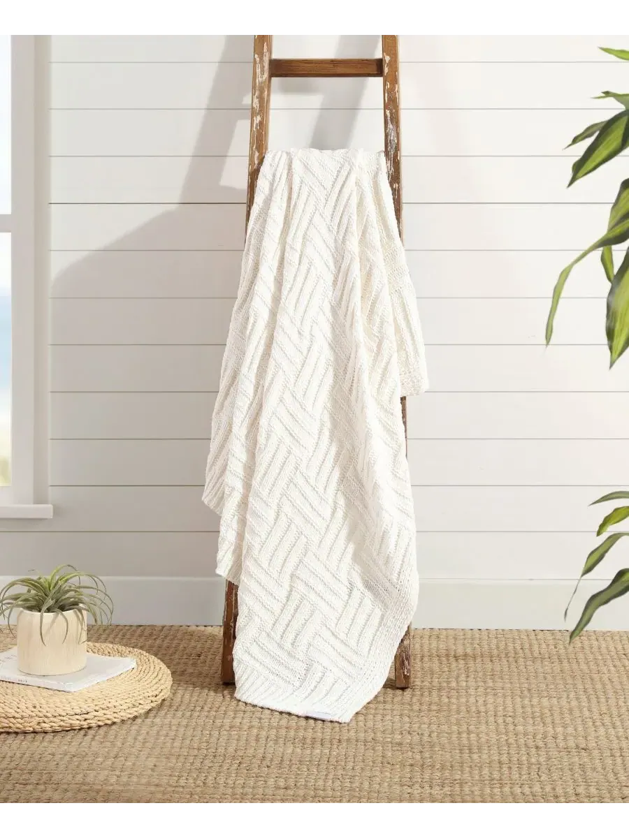 Плед вязаный с цепочкой, 152 x 127 см Tommy Bahama Home — изображение 5 из 7, белый