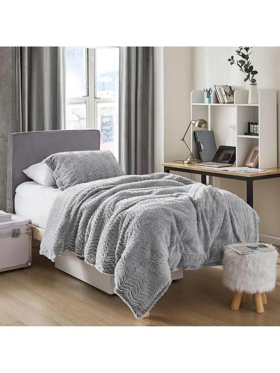 Комплект стеганого одеяла Oversized Coma Inducer, Chevron Frosted Espresso — изображение 6 из 6, бежевый