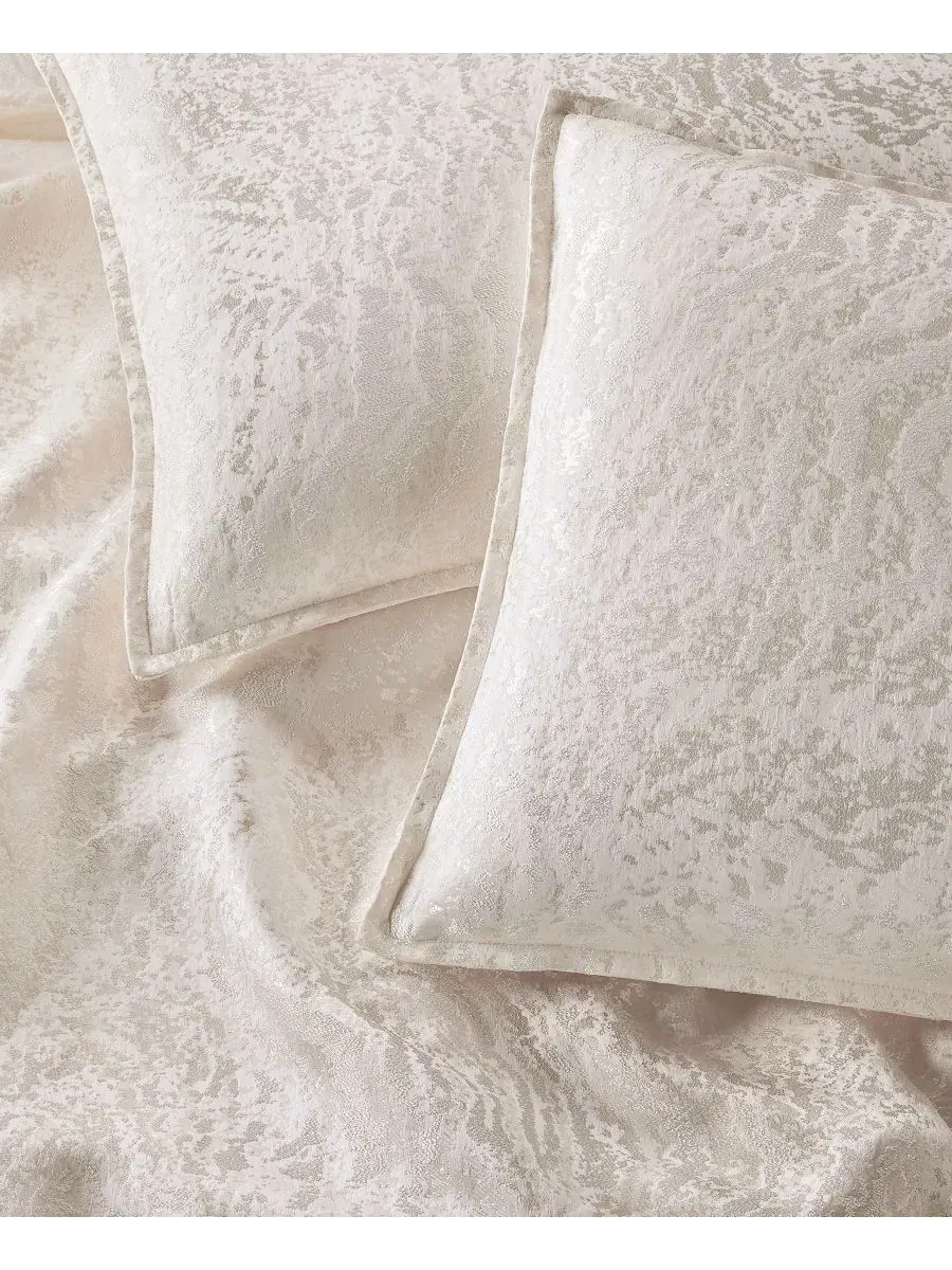 Комплект стеганого одеяла 3 предмета с мраморным узором Rippled Marble, King Hotel Collection — изображение 4 из 7, белый