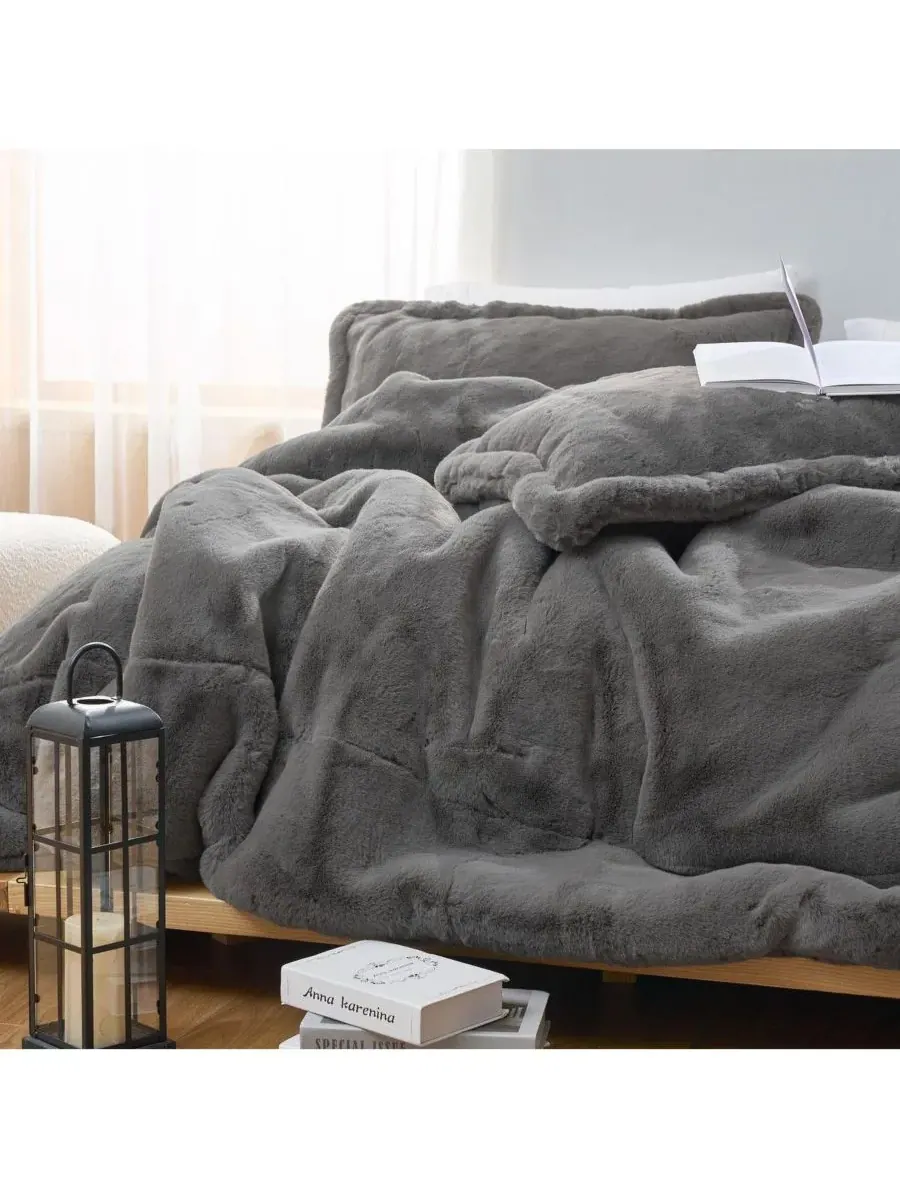 Комплект постельного белья Chunky Bunny Double the Thick - Coma Inducer Oversized Comfort Set — изображение 3 из 4, тауп