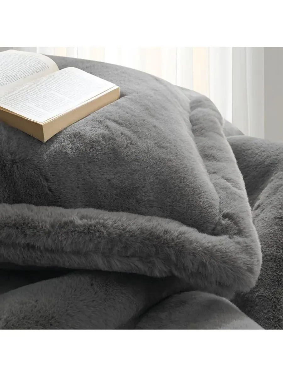 Комплект постельного белья Chunky Bunny Double the Thick - Coma Inducer Oversized Comfort Set — изображение 4 из 4, тауп