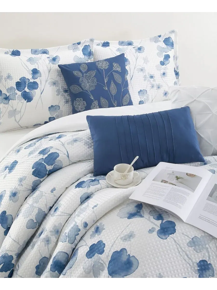 Комплект постельного белья Merna Floral из 7 предметов, размер California King Stratford Park — изображение 2 из 5, синий