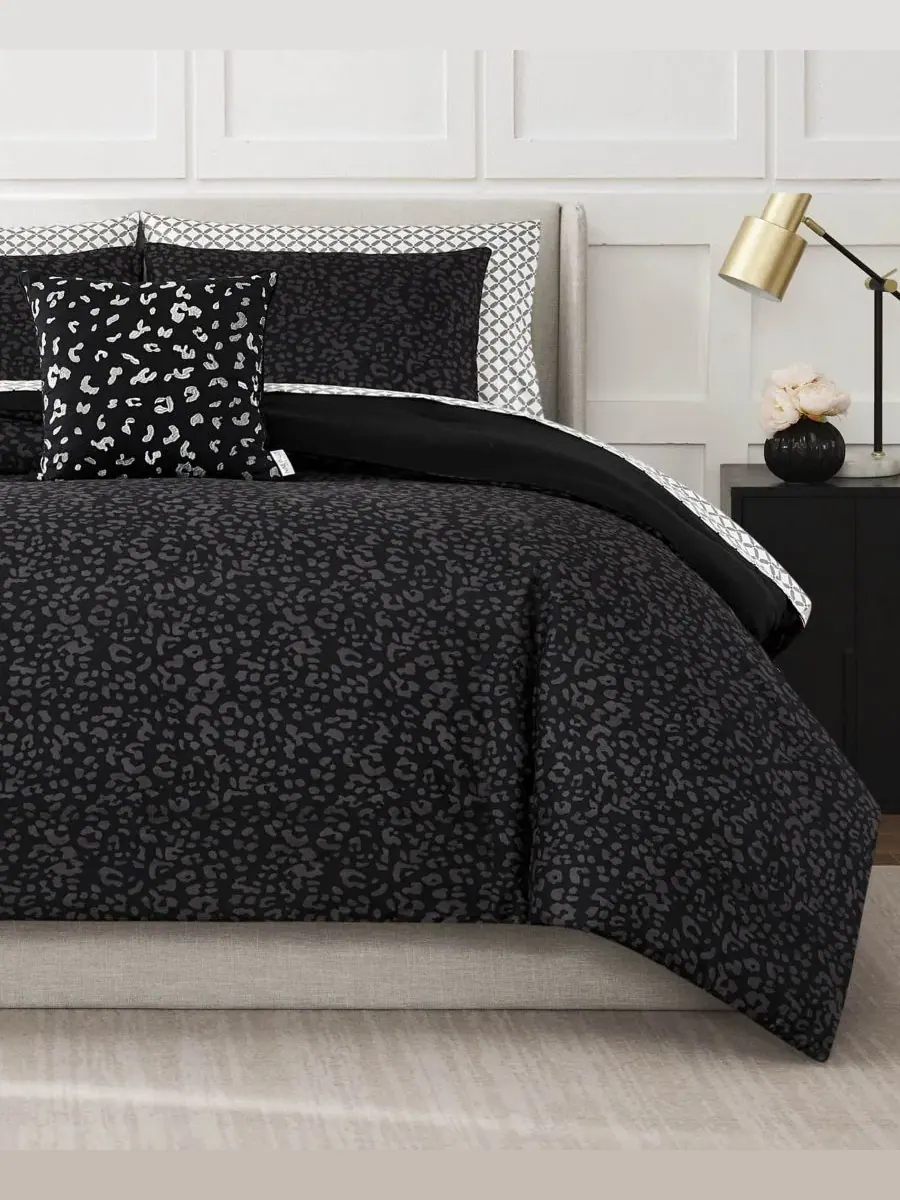 Комплект постельного белья Leopard Bed in a Bag, 8 предметов, Queen Nine West — изображение 9 из 9, черный