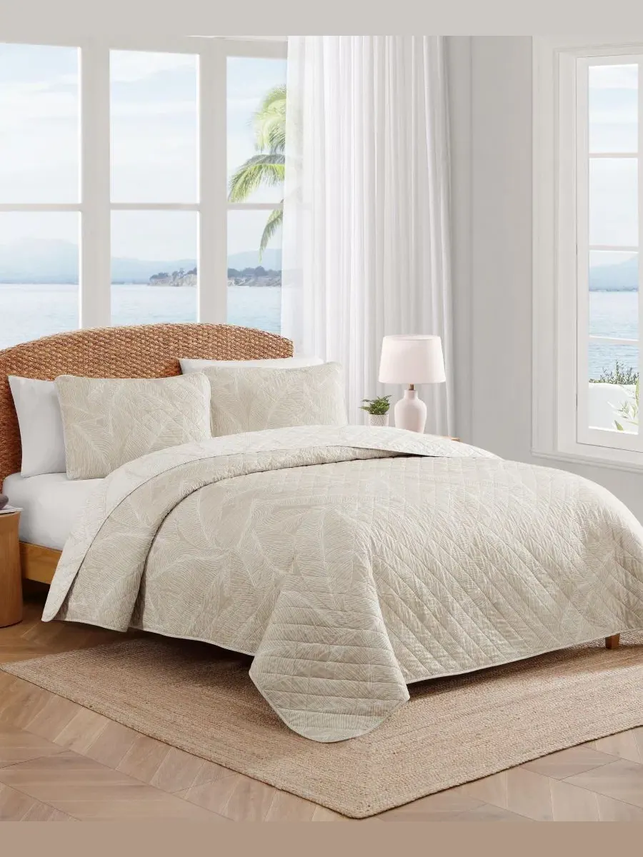 Комплект стеганого покрывала Pebble Palms Cotton Reversible 3-Piece Quilt Set Tommy Bahama Home — изображение 2 из 7