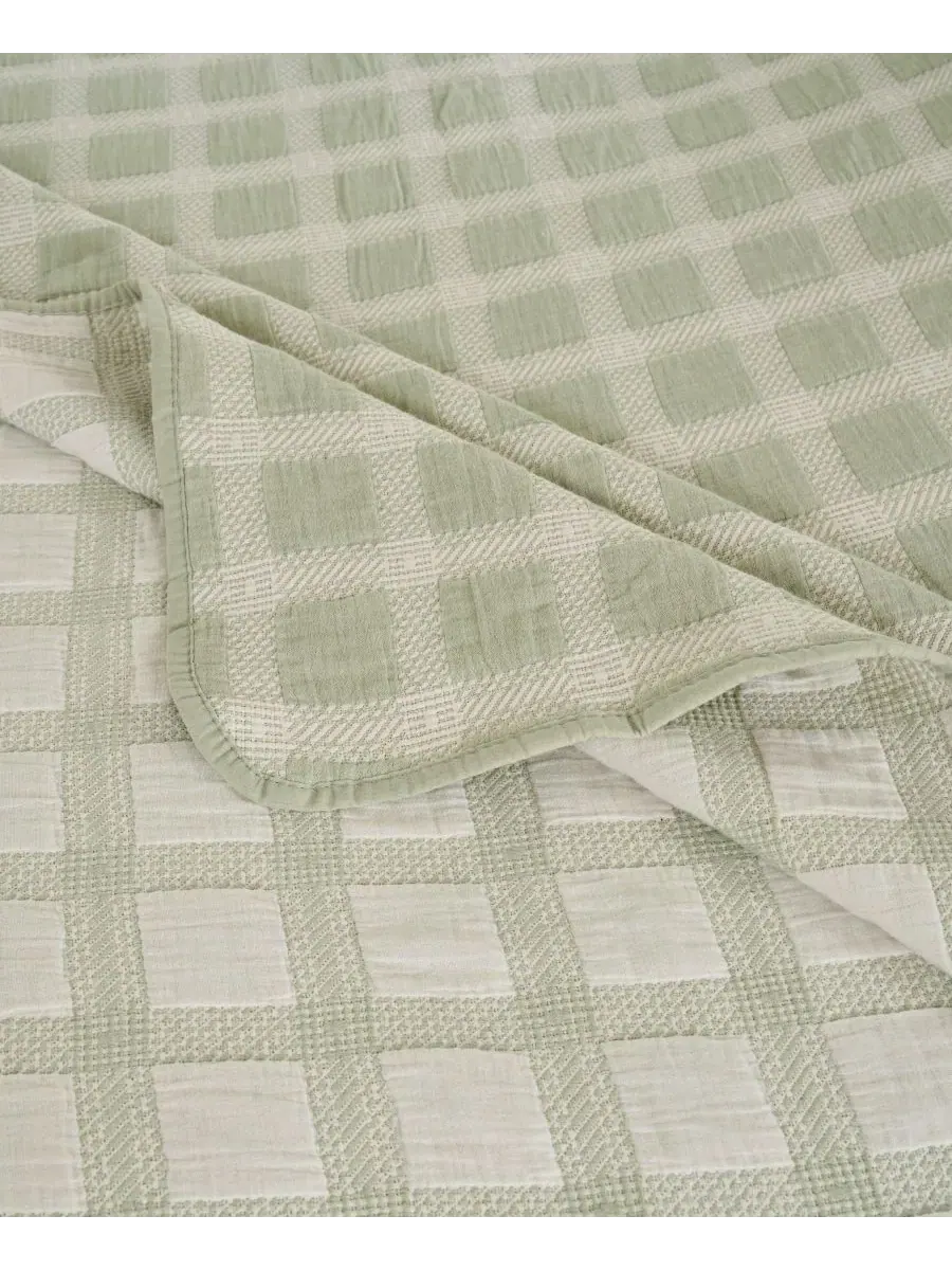 Покрывало-набор из 3 предметов Millhouse Jacquard-Woven, Full/Queen Greenland Home Fashions — изображение 4 из 6, шалфейный