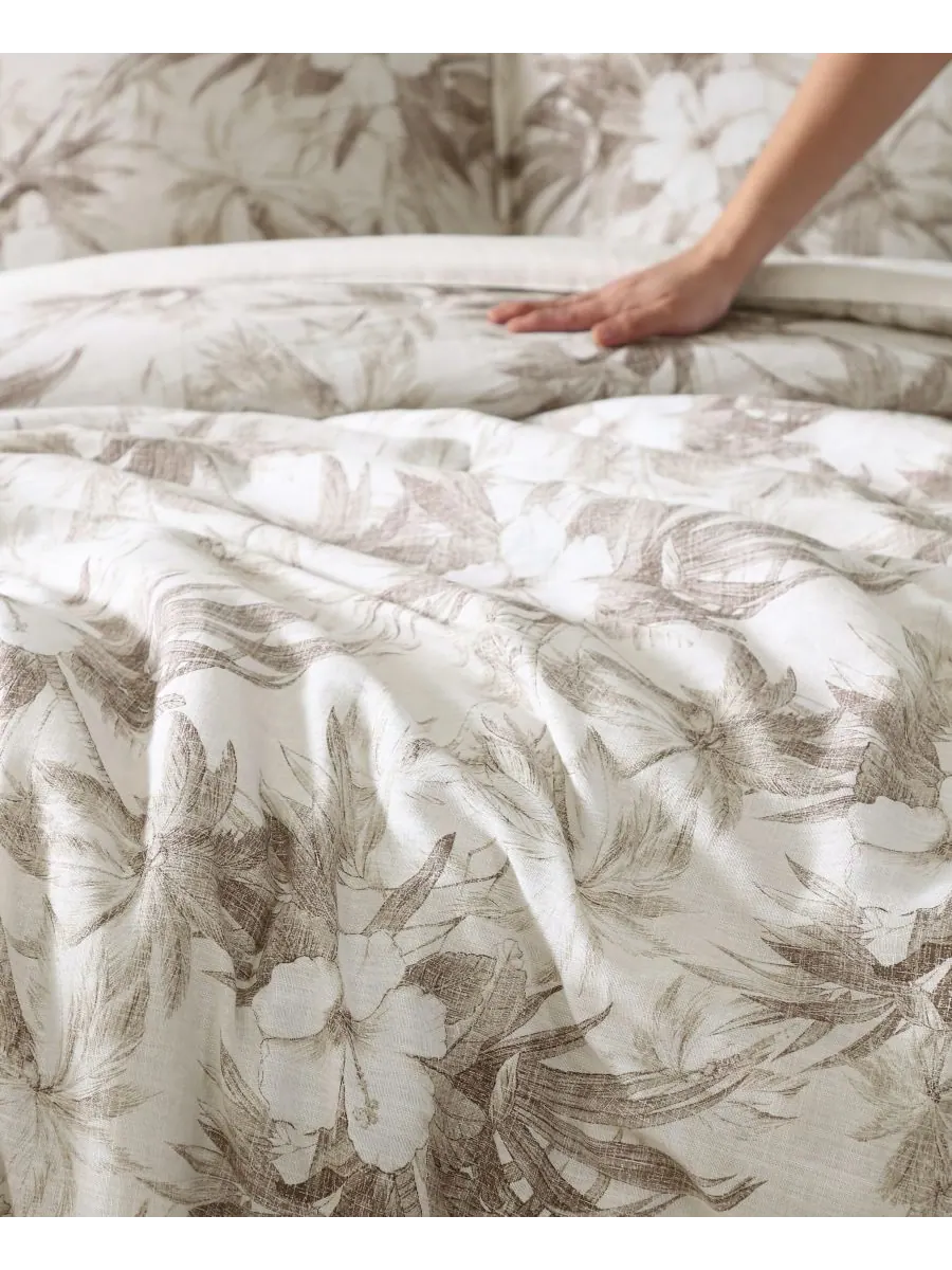 Комплект постельного белья Tommy Bahama Beachway Blooms, двусторонний, 3 предмета, размер — изображение 6 из 9, бежевый