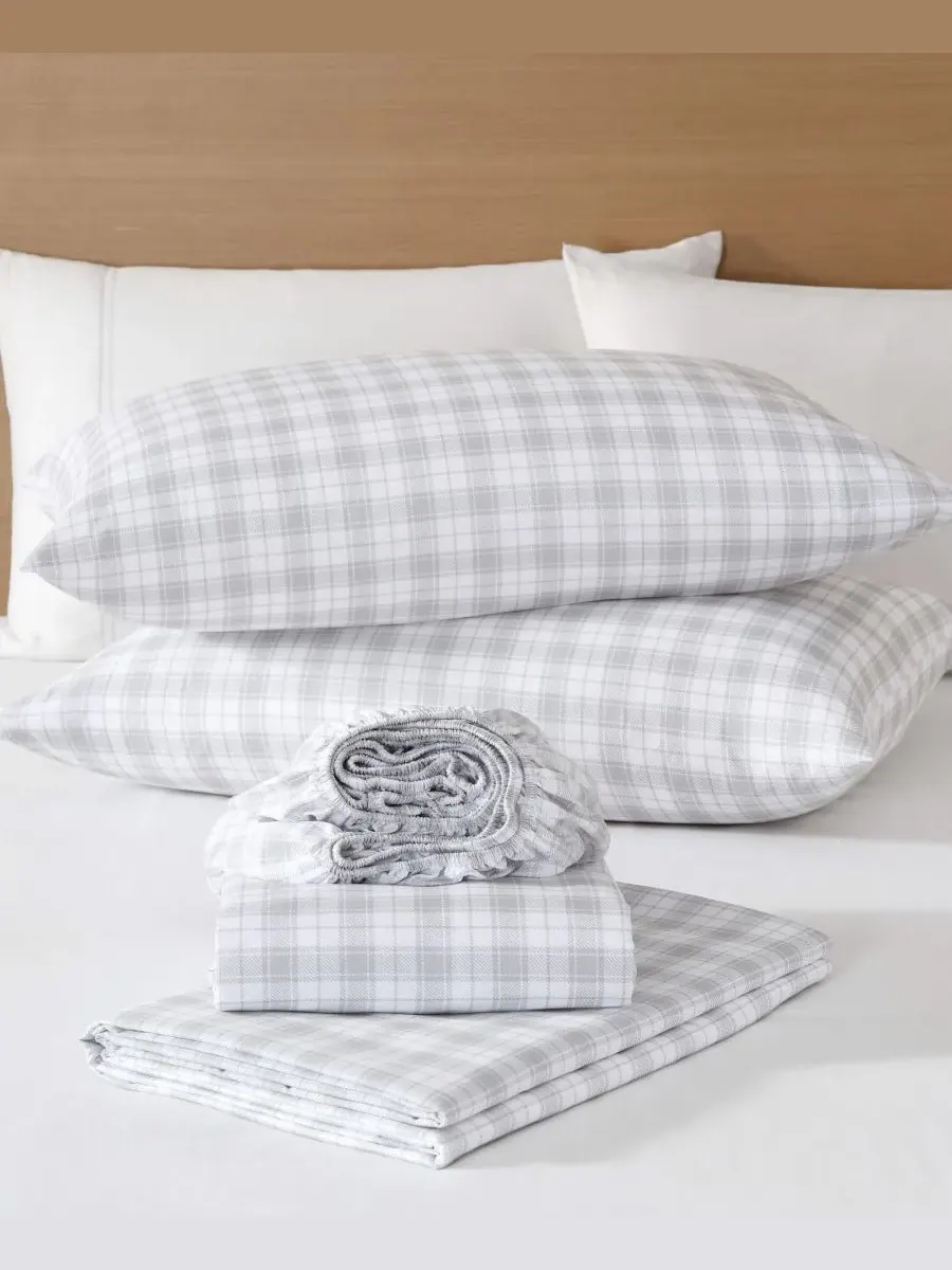 Комплект постельного белья Penstemon Plaid из микрофибры с терморегулирующими свойствами, 4 — изображение 2 из 6, серый