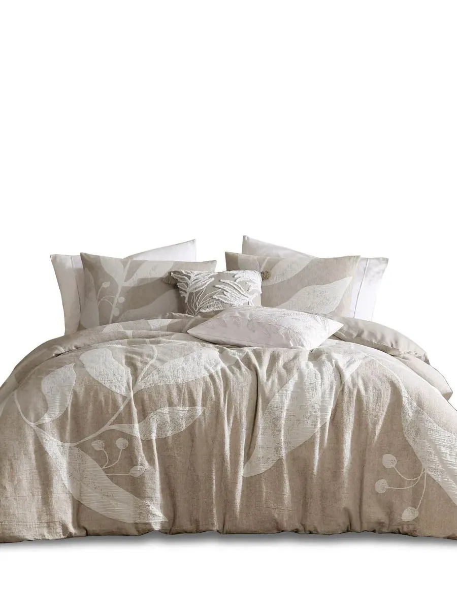 Комплект постельного белья Dala Jacquard, 5 предметов, Queen Riverbrook Home — изображение 2 из 9, пшеница