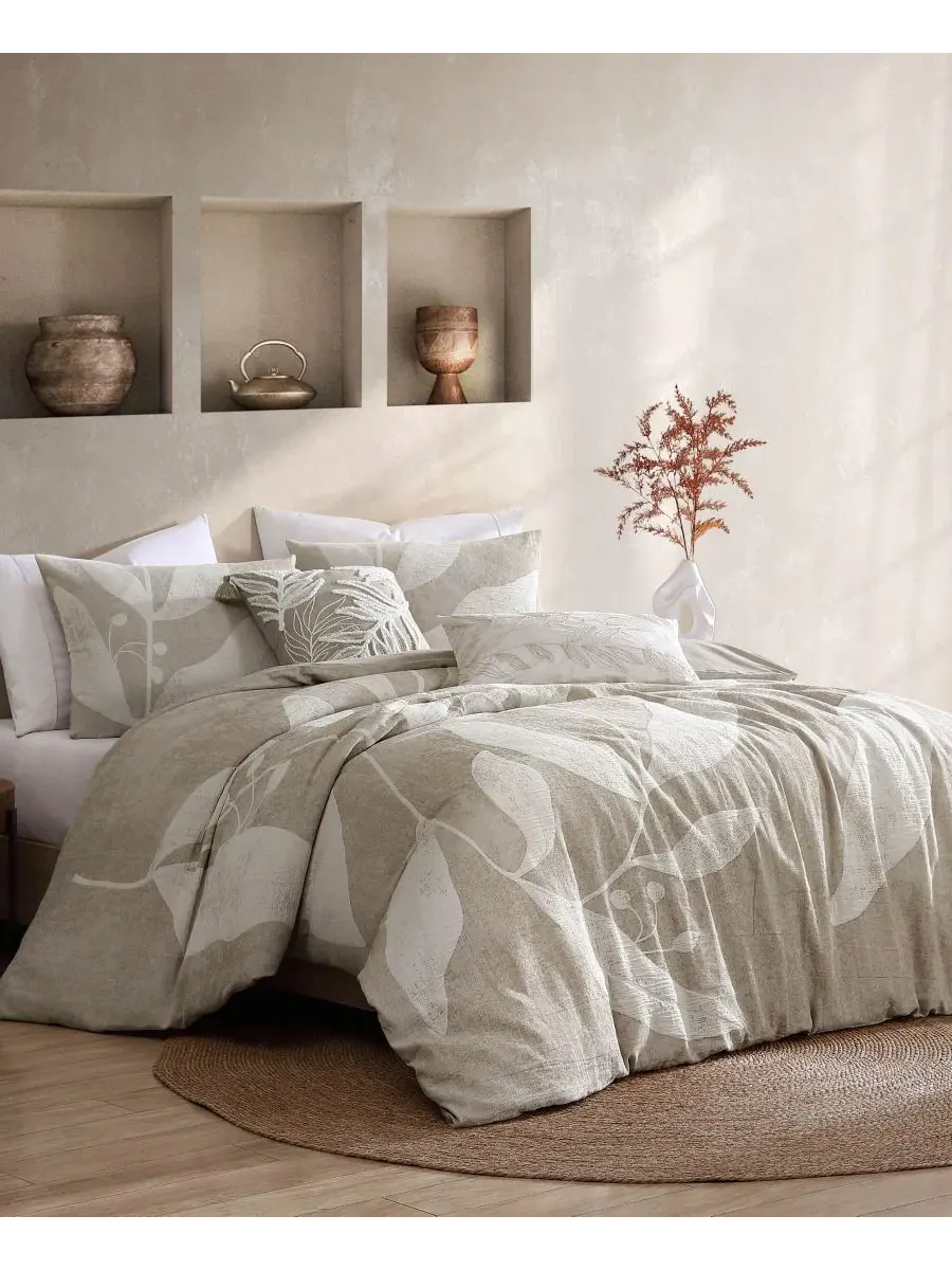 Комплект постельного белья Dala Jacquard, 5 предметов, Queen Riverbrook Home — изображение 4 из 9, пшеница