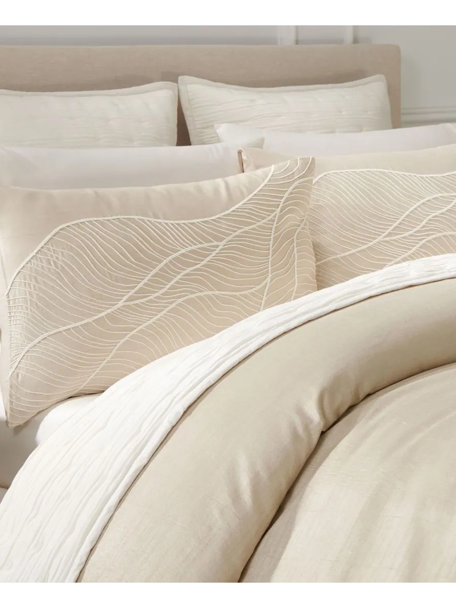 Наволочка с вышивкой Дюна, стандартная Donna Karan Home — изображение 2 из 4, тауп