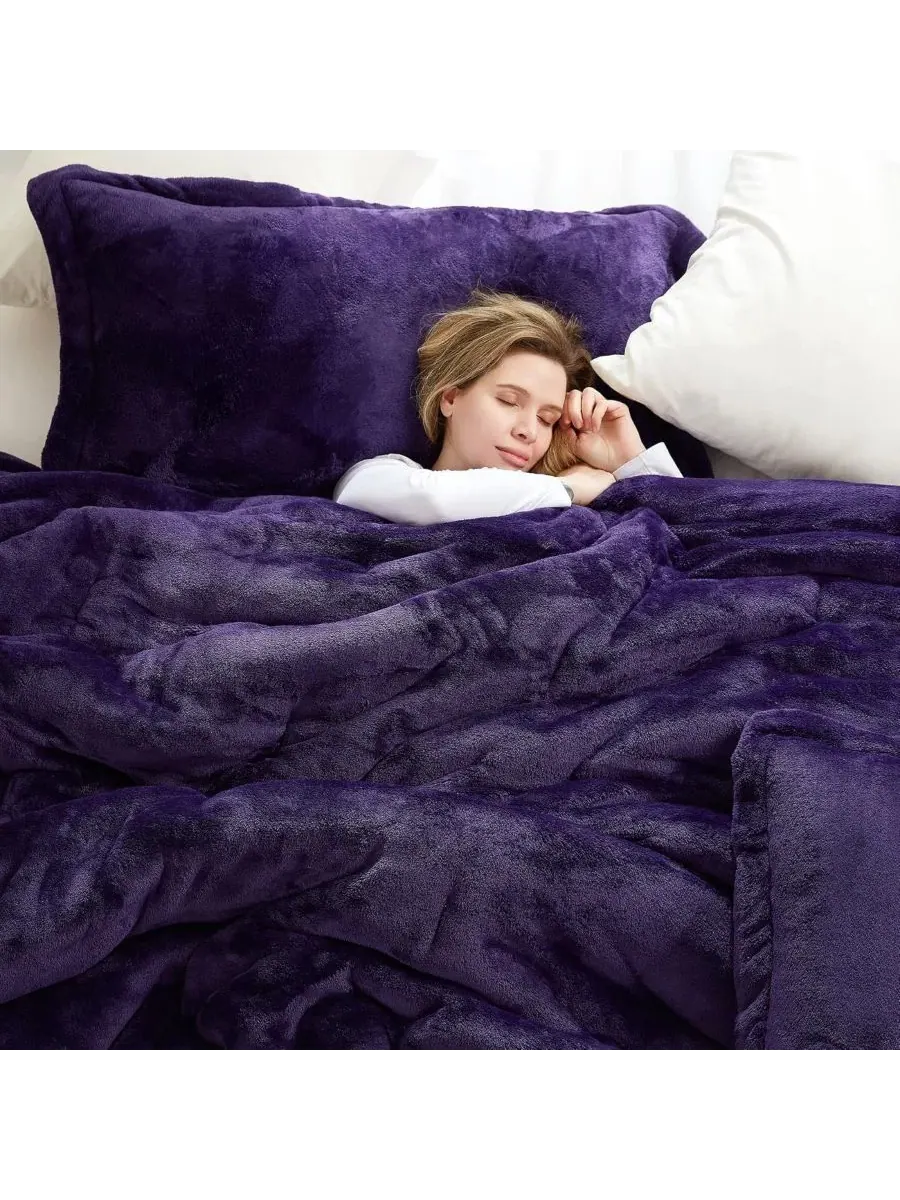 Комплект стеганого одеяла из кораллового флиса, 280 г/м² Coma Inducer — изображение 2 из 7, фиолетовый