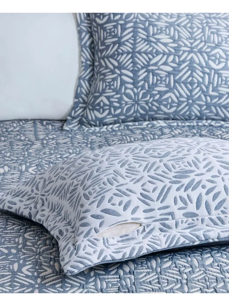 Комплект из 4 двусторонних покрывал Harmony Oversized Matelasse, размер King/California King — изображение 7 из 10, синий