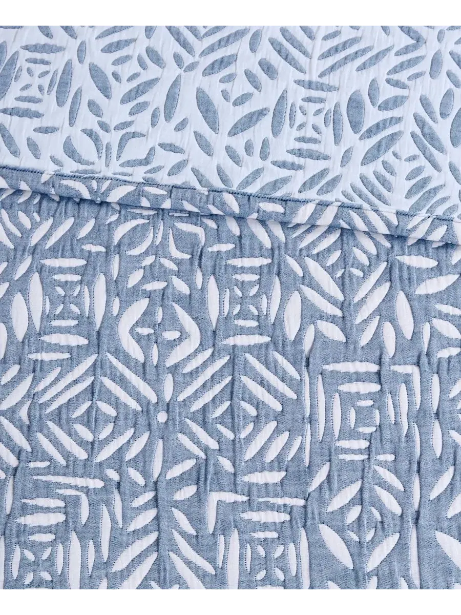 Комплект из 4 двусторонних покрывал Harmony Oversized Matelasse, размер King/California King — изображение 8 из 10, синий