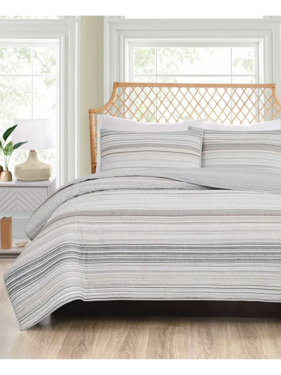 Набор стеганых покрывал Navarre Yarn Dye Stripe Oceanfront Resort — изображение 2 из 6, мульти
